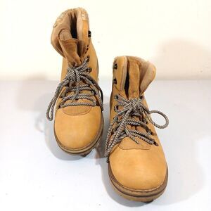 Time And Tru Women's Size 8.5 Walking Hiking Tan Light Brown Ankle Boots